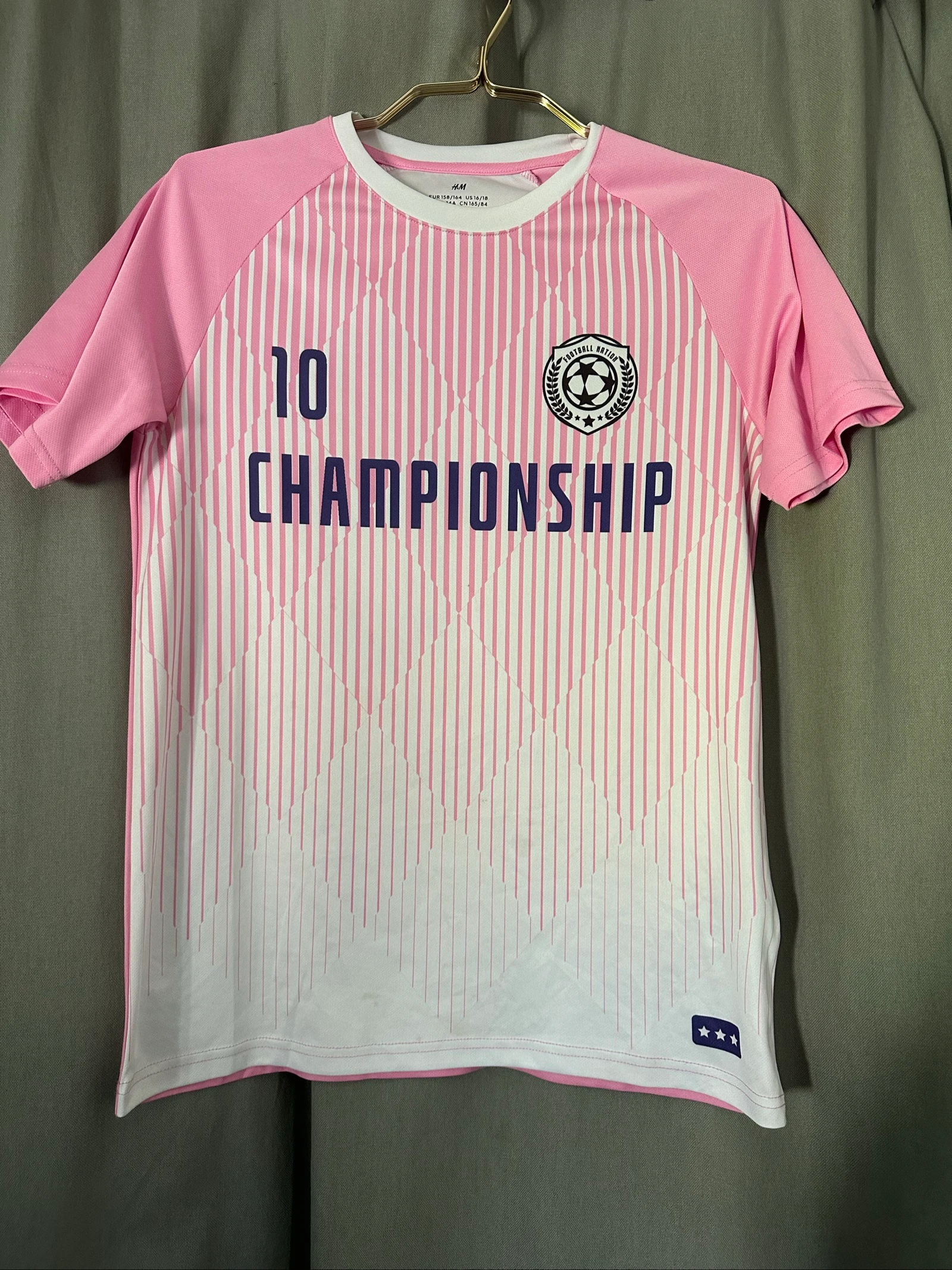 Maillot de foot enfant H&M rose “Championship” n°10 